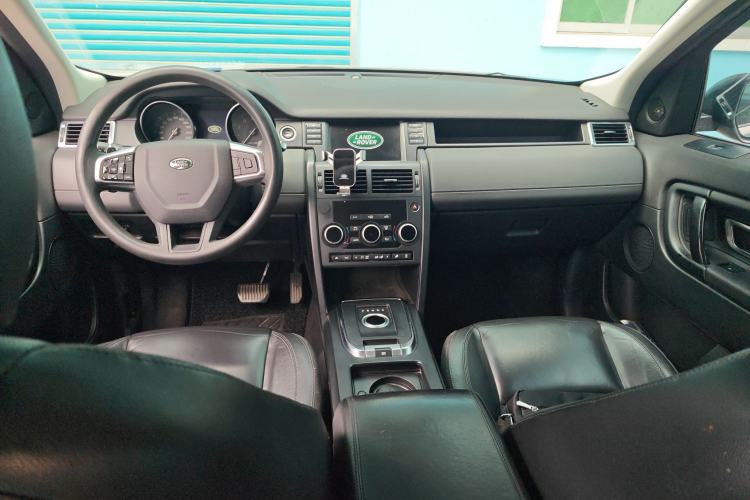 Used Land Rover Discovery Sport 2016 2.0T S Center Console