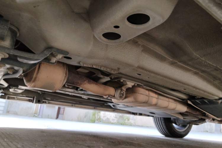 Used Land Rover Discovery Sport 2016 2.0T HSE Chassis Front Left