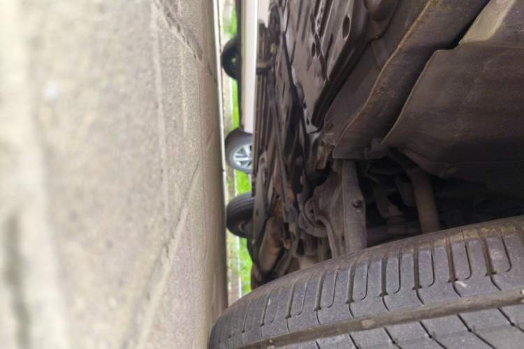 Used Land Rover Discovery Sport 2016 2.0T S Chassis Front Left