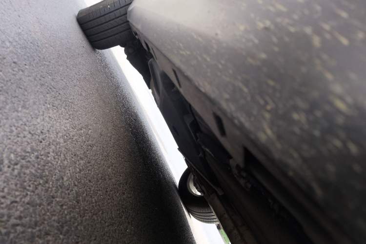 Used Land Rover Discovery Sport 2016 2.0T HSE Chassis Front Right