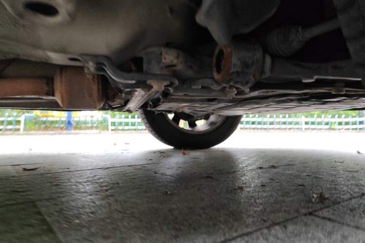 Used Land Rover Discovery Sport 2016 2.0T SE Chassis Front Right