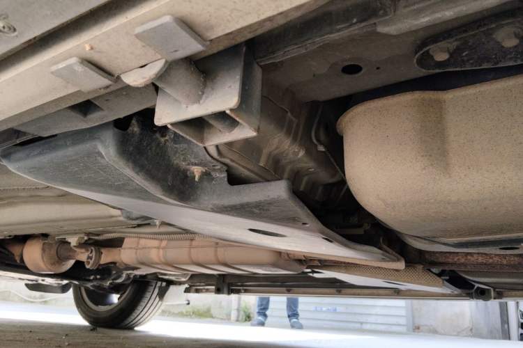Used Land Rover Discovery Sport 2016 2.0T HSE Chassis Rear Left