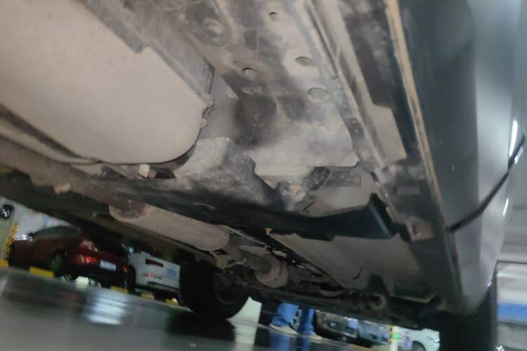 Used Land Rover Discovery Sport 2016 2.0T SE Chassis Rear Right