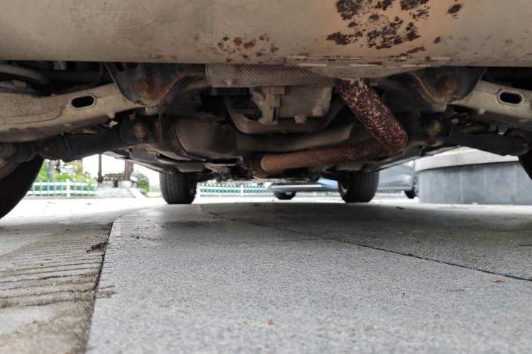 Used Land Rover Discovery Sport 2016 2.0T SE Chassis Rear