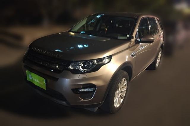 Land Rover Discovery Sport 2016 2.0T SE مستعملة