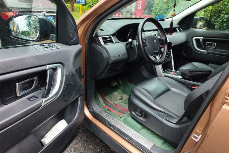 Used Land Rover Discovery Sport 2016 2.0T S Driver Seat