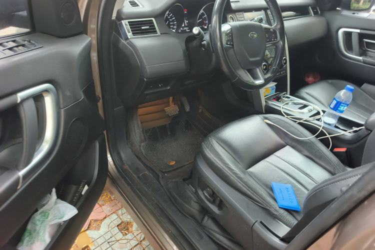 Used Land Rover Discovery Sport 2016 2.0T SE Driver Seat