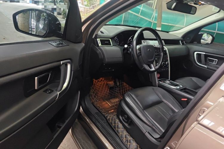 Used Land Rover Discovery Sport 2016 2.0T SE Driver Seat