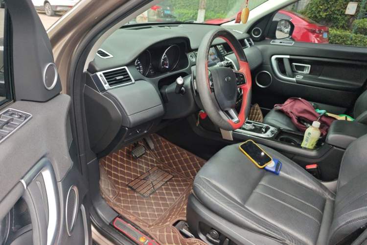 Used Land Rover Discovery Sport 2016 2.0T SE Driver Seat
