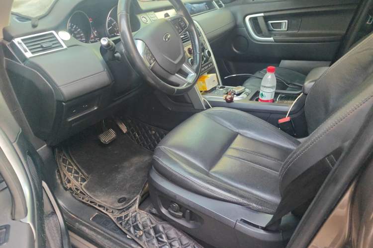 Used Land Rover Discovery Sport 2016 2.0T SE Driver Seat