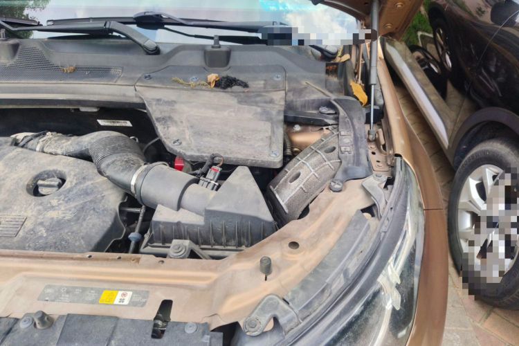 Used Land Rover Discovery Sport 2016 2.0T S Engine Bay Left