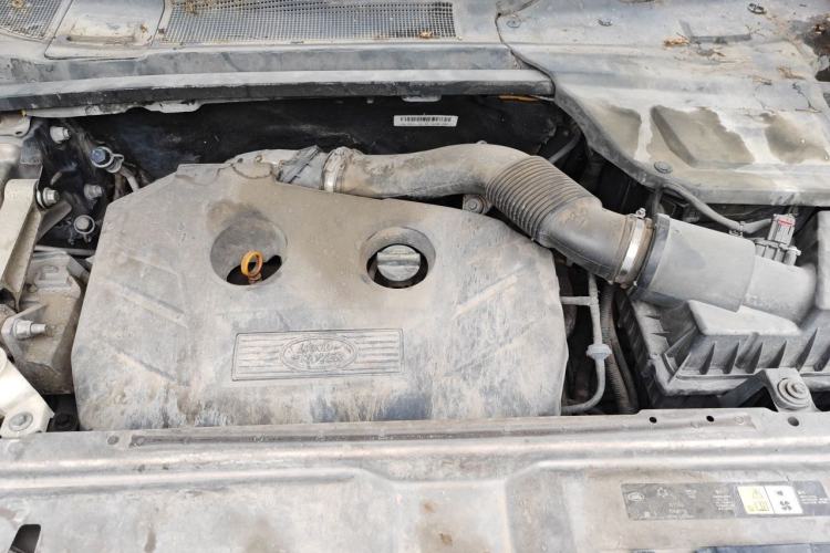 Used Land Rover Discovery Sport 2016 2.0T SE Engine Bay