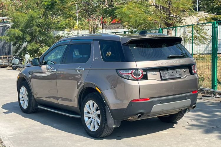 Used Land Rover Discovery Sport 2016 2.0T SE Exterior 10