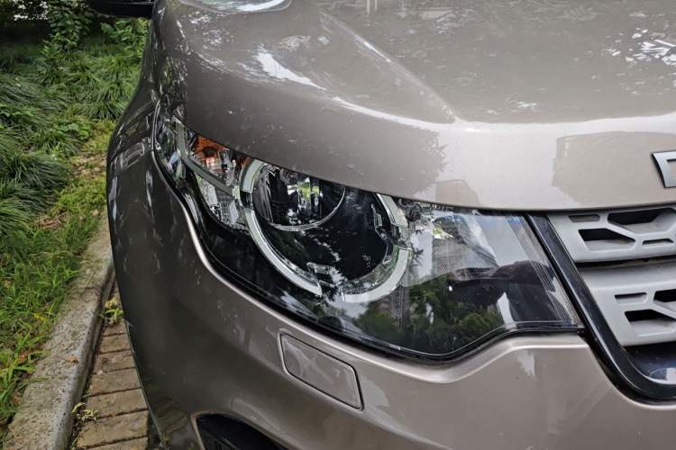 Used Land Rover Discovery Sport 2016 2.0T S Exterior 6