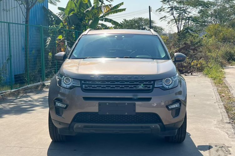 Used Land Rover Discovery Sport 2016 2.0T SE Exterior 9