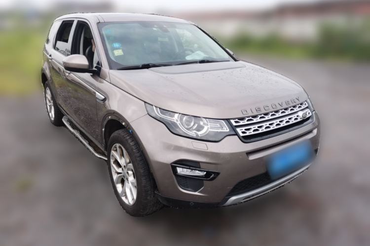 Used Land Rover Discovery Sport 2016 2.0T HSE Front Right 45 Deg