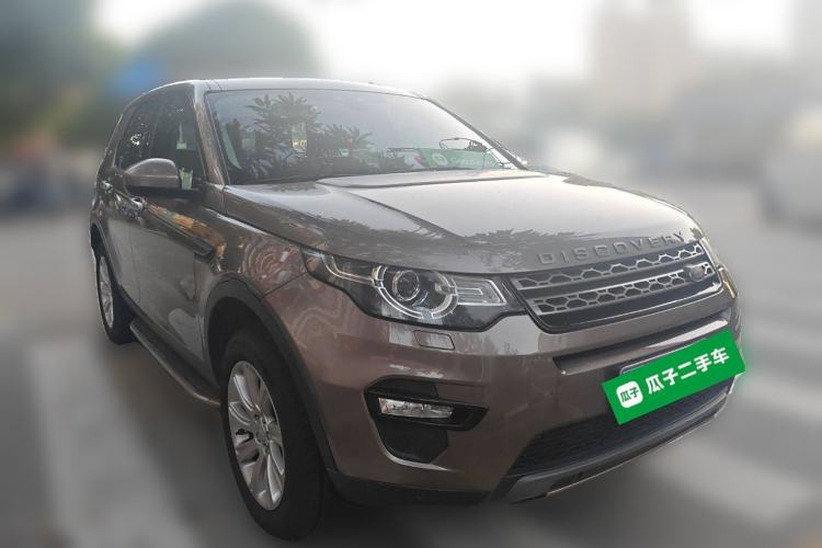 Used Land Rover Discovery Sport 2016 2.0T SE Front Right 45 Deg