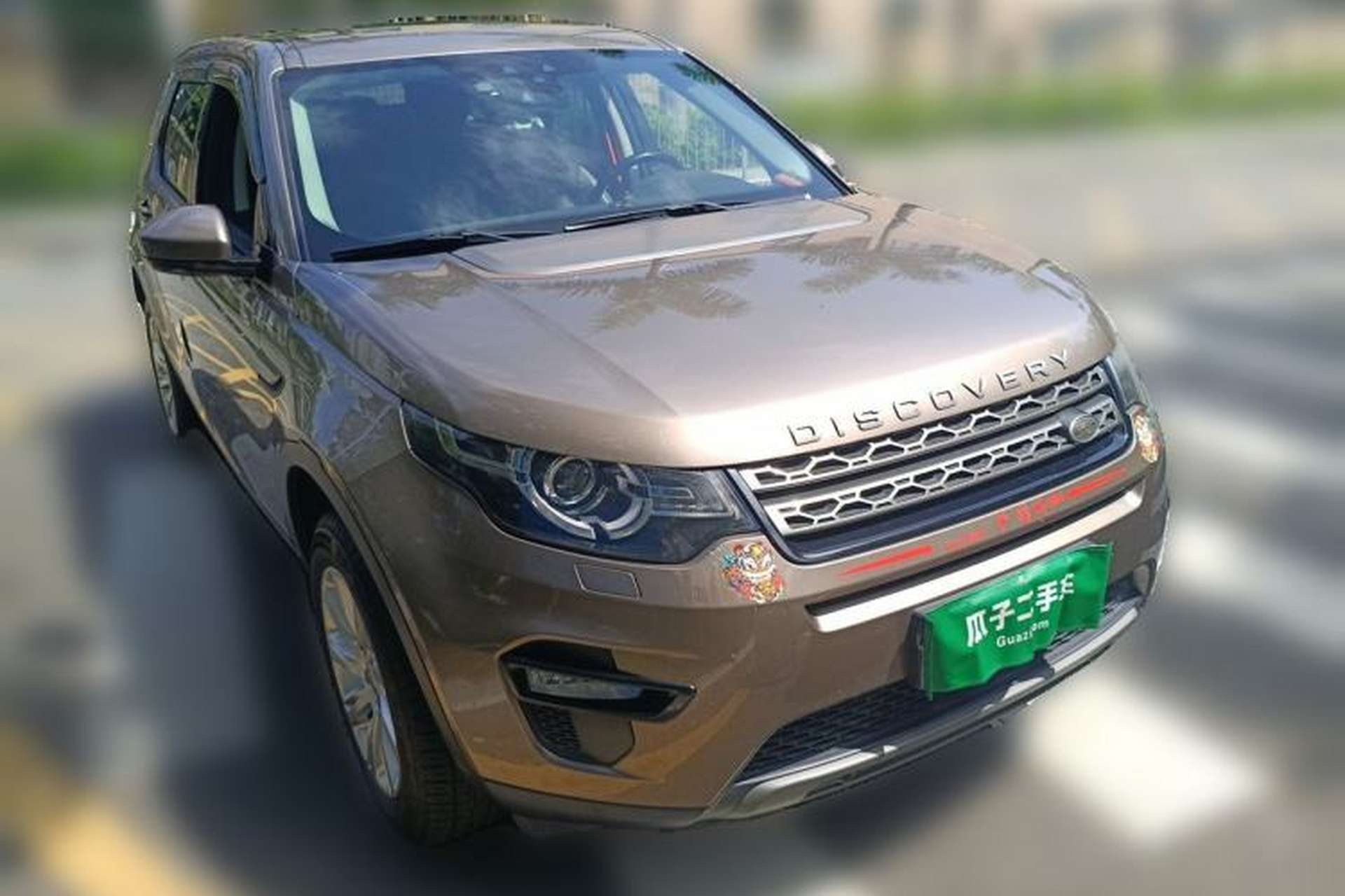 Used Land Rover Discovery Sport 2016 2.0T SE Front Right 45 Deg