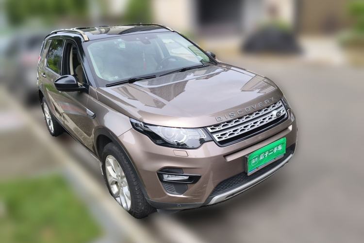 Used Land Rover Discovery Sport 2016 2.0T HSE Front Right 45 Deg