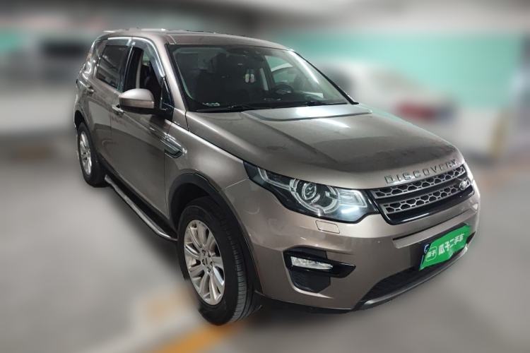 Used Land Rover Discovery Sport 2016 2.0T SE Front Right 45 Deg