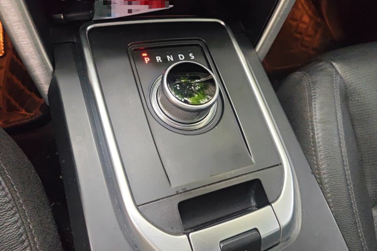 Used Land Rover Discovery Sport 2016 2.0T SE Gear Lever