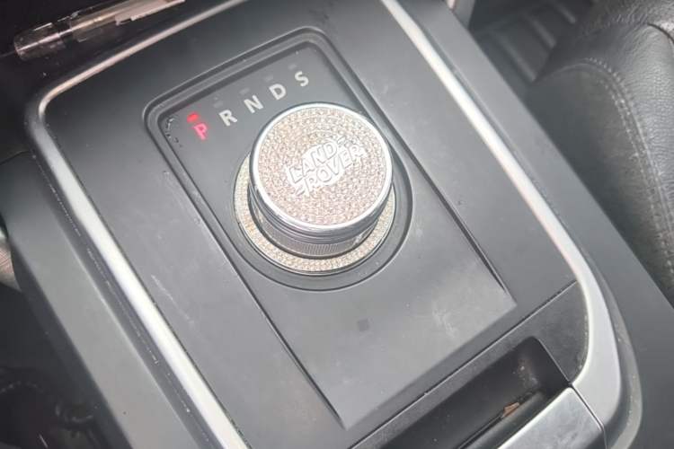 Used Land Rover Discovery Sport 2016 2.0T SE Gear Lever