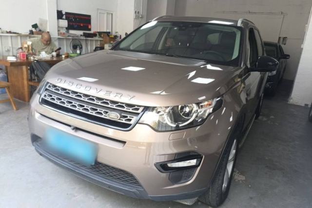 Land Rover Discovery Sport 2016 2.0T S مستعملة