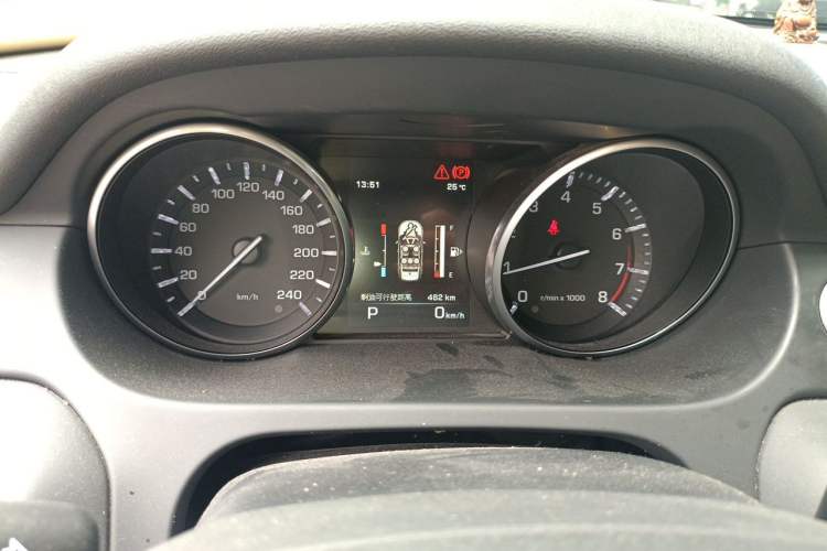 Used Land Rover Discovery Sport 2016 2.0T SE Instrument Cluster