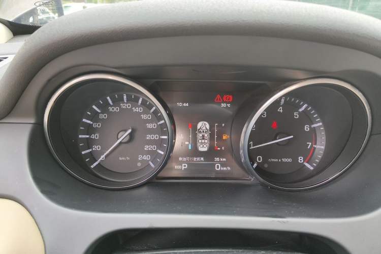 Used Land Rover Discovery Sport 2016 2.0T HSE Instrument Cluster