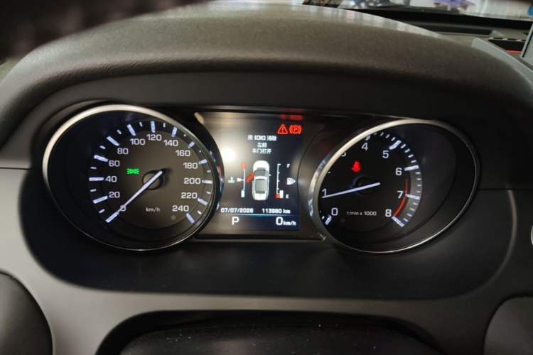 Used Land Rover Discovery Sport 2016 2.0T SE Instrument Cluster