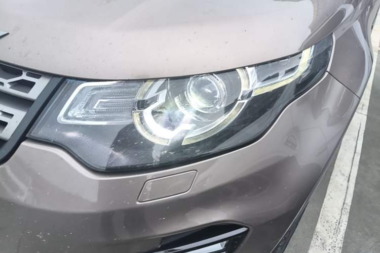 Used Land Rover Discovery Sport 2016 2.0T SE Left Front Headlight