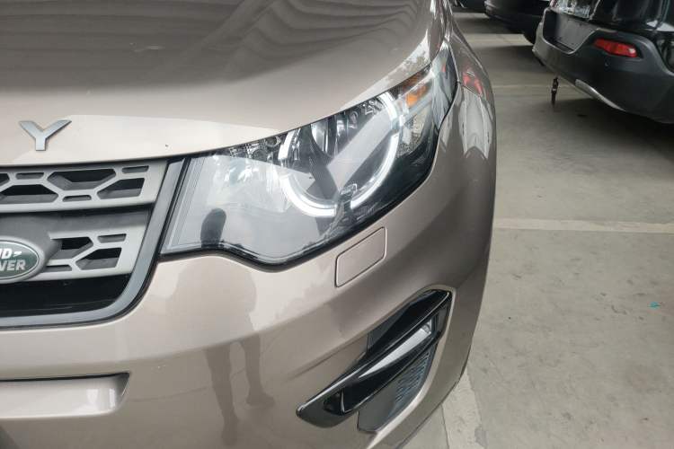 Used Land Rover Discovery Sport 2016 2.0T S Left Front Headlight