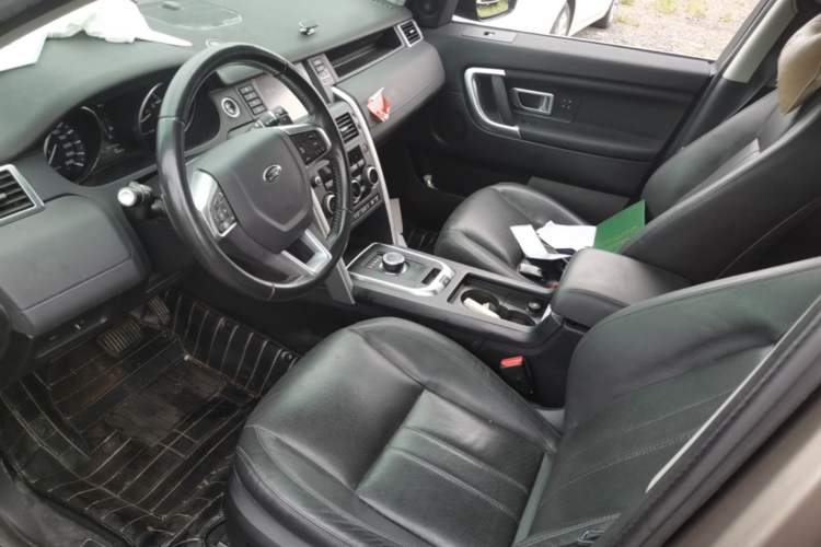 Used Land Rover Discovery Sport 2016 2.0T HSE Left Front Seat