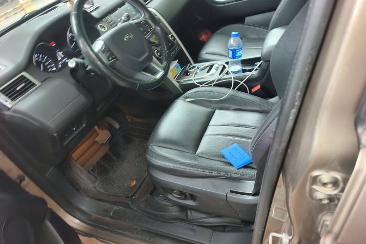 Used Land Rover Discovery Sport 2016 2.0T SE Left Front Seat