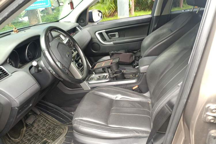 Used Land Rover Discovery Sport 2016 2.0T SE Left Front Seat