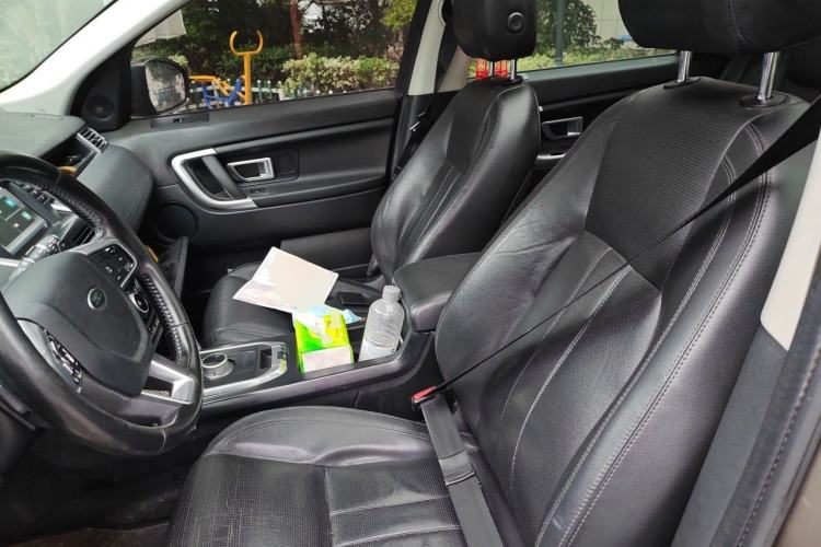 Used Land Rover Discovery Sport 2016 2.0T SE Left Front Seat