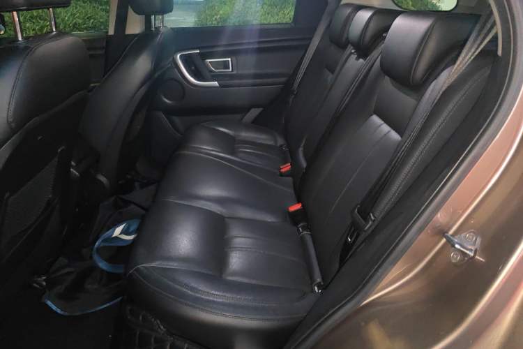 Used Land Rover Discovery Sport 2016 2.0T SE Left Rear Seat