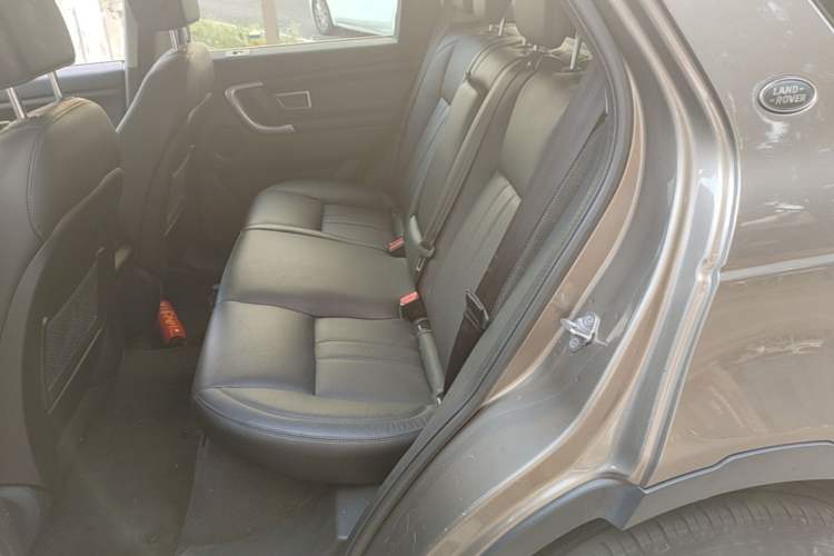 Used Land Rover Discovery Sport 2016 2.0T SE Left Rear Seat