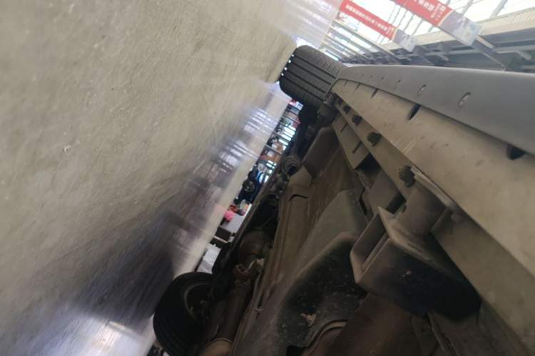 Used Land Rover Discovery Sport 2016 2.0T SE Left Side Sill