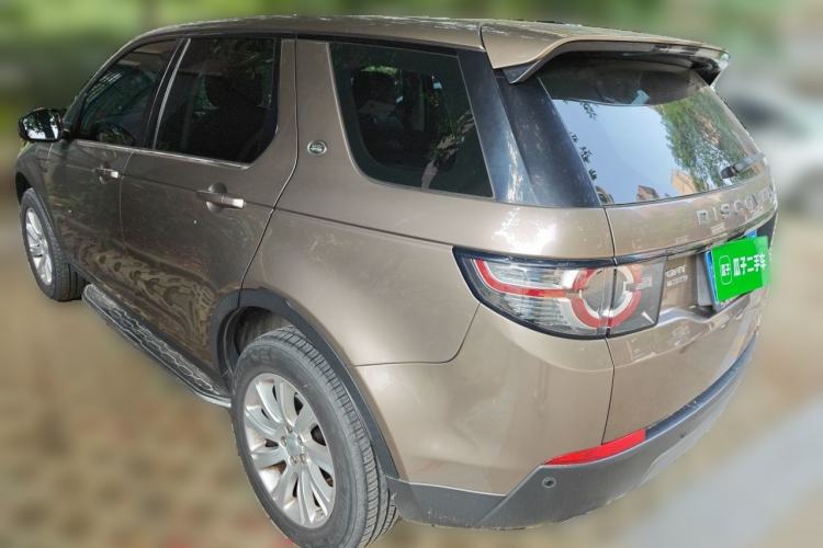 Used Land Rover Discovery Sport 2016 2.0T SE Rear Left 45 Deg