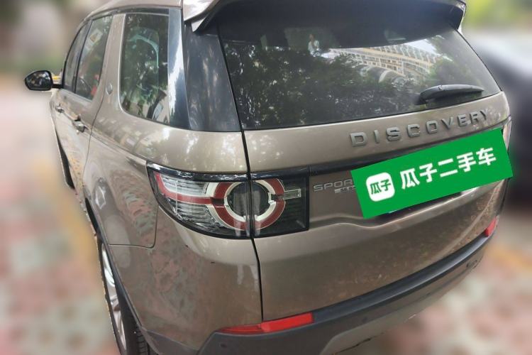 Used Land Rover Discovery Sport 2016 2.0T SE Rear Left 45 Deg