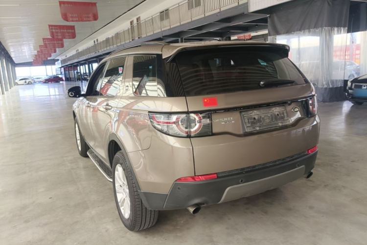 Used Land Rover Discovery Sport 2016 2.0T SE Rear Left 45 Deg