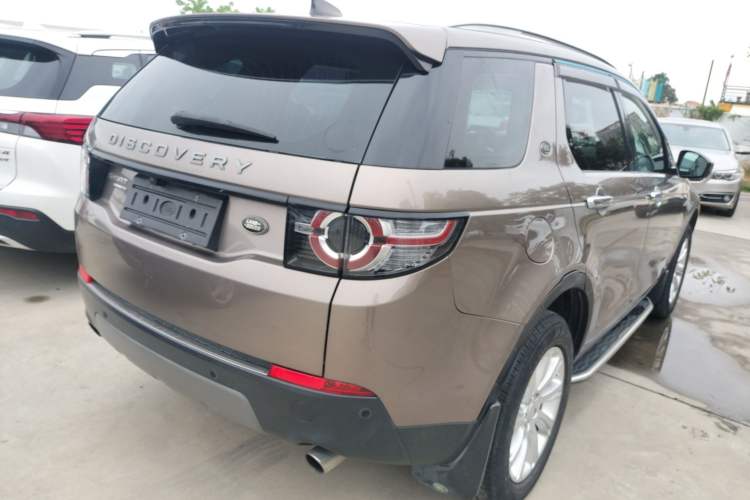 Used Land Rover Discovery Sport 2016 2.0T SE Rear Right 45 Deg