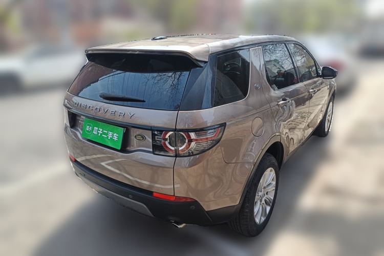 Used Land Rover Discovery Sport 2016 2.0T SE Rear Right 45 Deg
