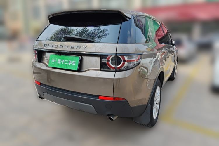 Used Land Rover Discovery Sport 2016 2.0T SE Rear Right 45 Deg