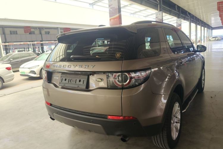 Used Land Rover Discovery Sport 2016 2.0T SE Rear Right 45 Deg