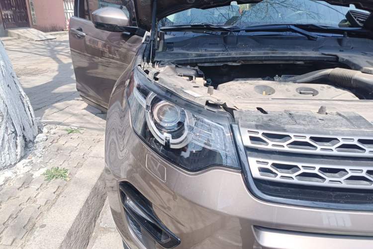Used Land Rover Discovery Sport 2016 2.0T SE Right Front Headlight