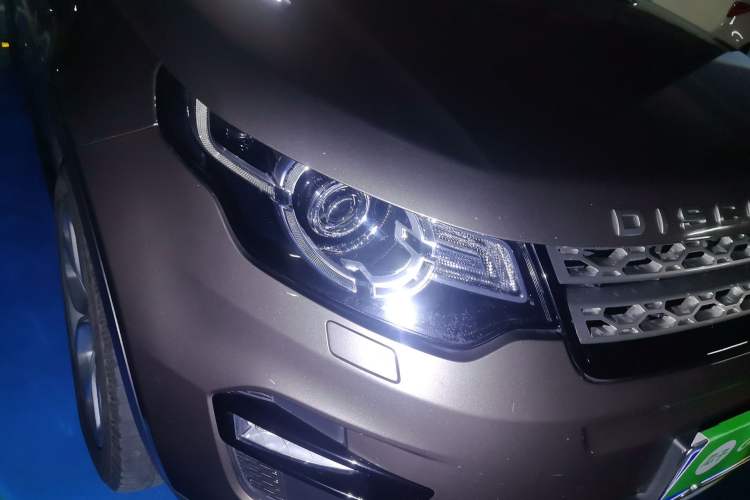 Used Land Rover Discovery Sport 2016 2.0T HSE Right Front Headlight