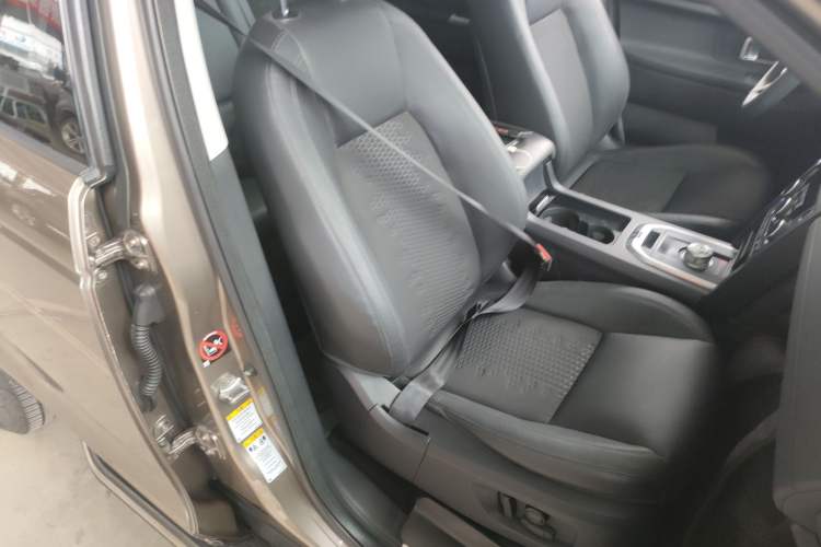 Used Land Rover Discovery Sport 2016 2.0T S Right Front Seat