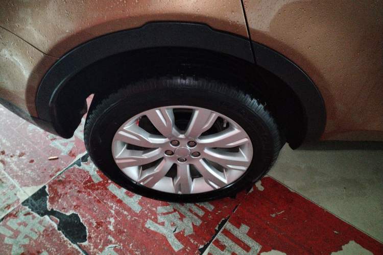 Used Land Rover Discovery Sport 2016 2.0T Limited-Edition Launch Right Rear Wheel Hub